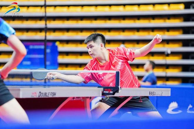 冰雪运动的 冰雪运动的