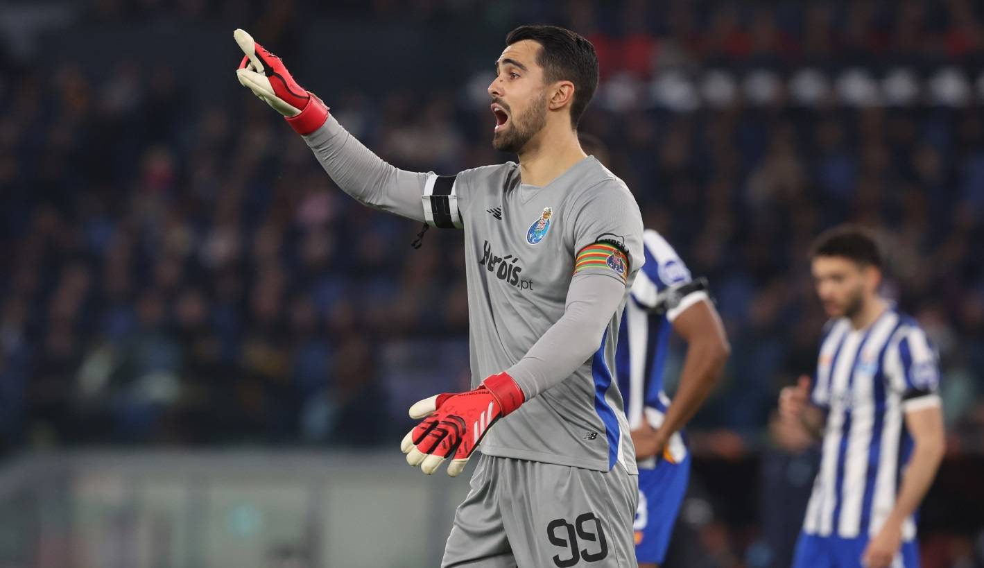 府对高龄人 府对高龄人